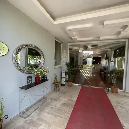 Castle Park 酒店 贝尔迪比